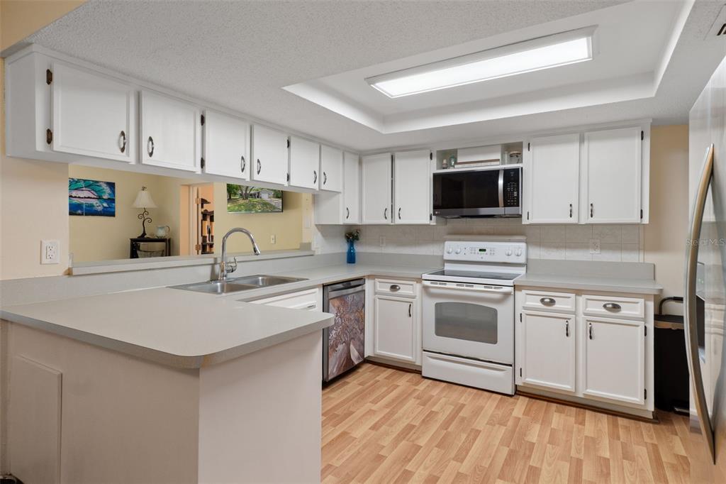 6337 Radford Street Spring Hill, FL 34606 - Photo 17 of 41