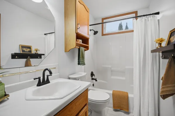 $429,900 | 1437 Nottingham Drive, Owatonna, MN 55060