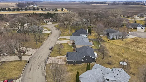$429,900 | 1437 Nottingham Drive, Owatonna, MN 55060