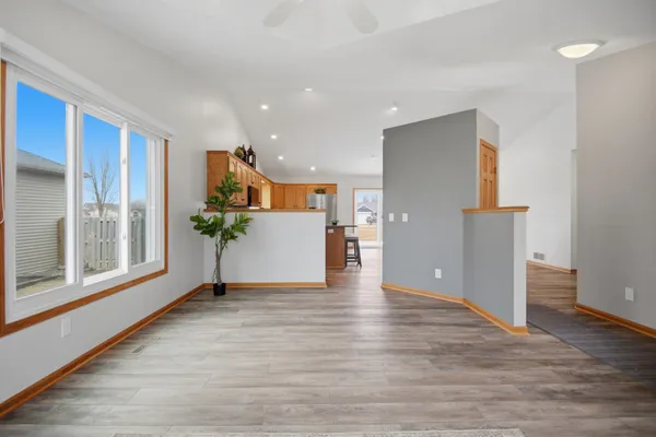 $429,900 | 1437 Nottingham Drive, Owatonna, MN 55060