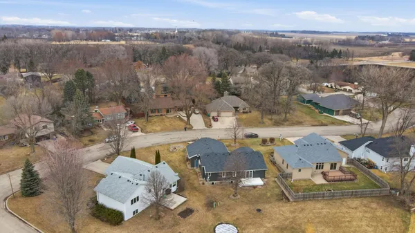$429,900 | 1437 Nottingham Drive, Owatonna, MN 55060