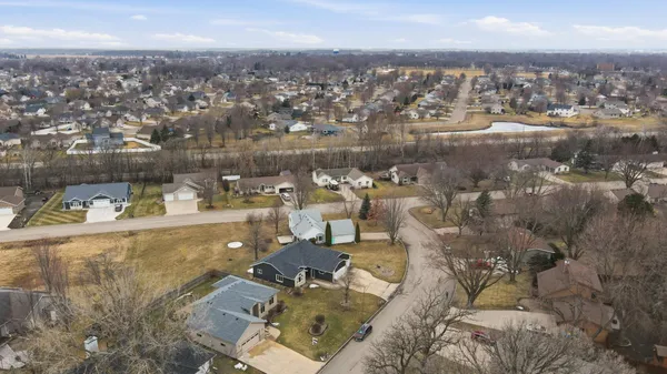 $429,900 | 1437 Nottingham Drive, Owatonna, MN 55060