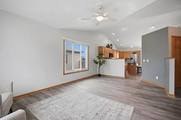 $429,900 | 1437 Nottingham Drive, Owatonna, MN 55060