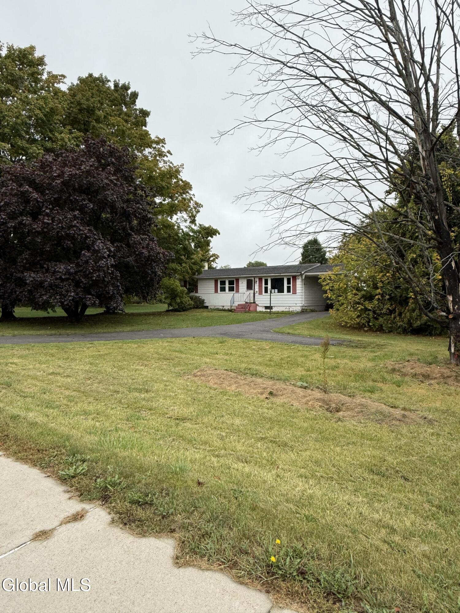 29 Ferry Road Crown Point, NY 12928 - Photo 4 of 28 IMG_0068