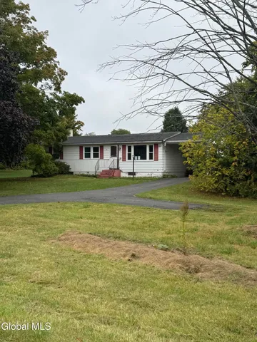 $54,222 | 29 Ferry Road, Crown Point, NY 12928