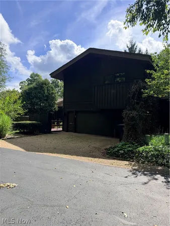 $229,000 | 285 North Road Northeast, Warren, OH 44483
