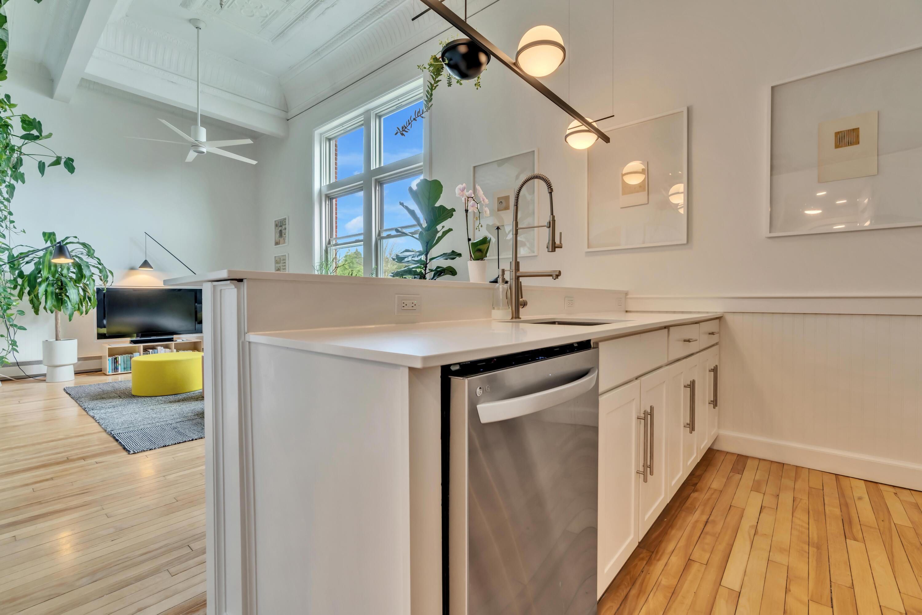 1251 Congress Street, Unit 305 Portland, ME 04102 - Photo 7 of 26 _DSC3623