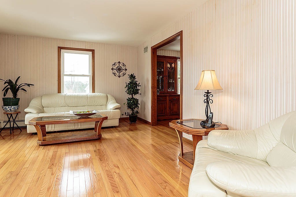 4 Pinewood Road Chelmsford, MA 01824 - Photo 11 of 30