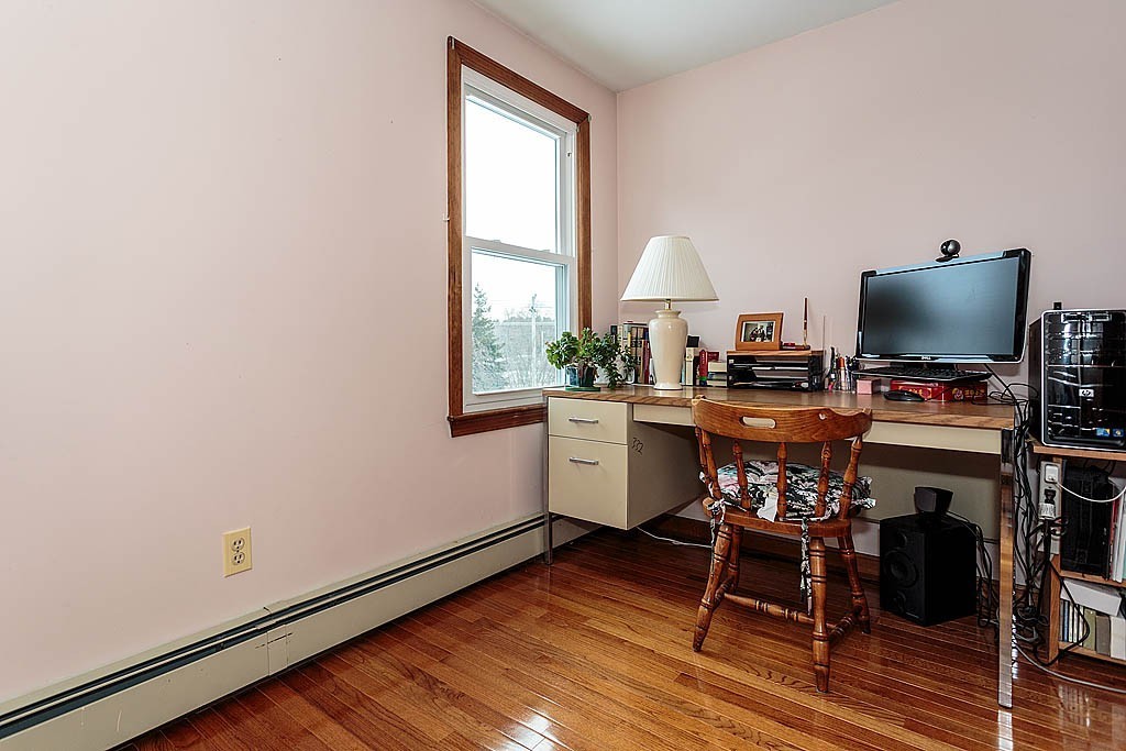 4 Pinewood Road Chelmsford, MA 01824 - Photo 22 of 30