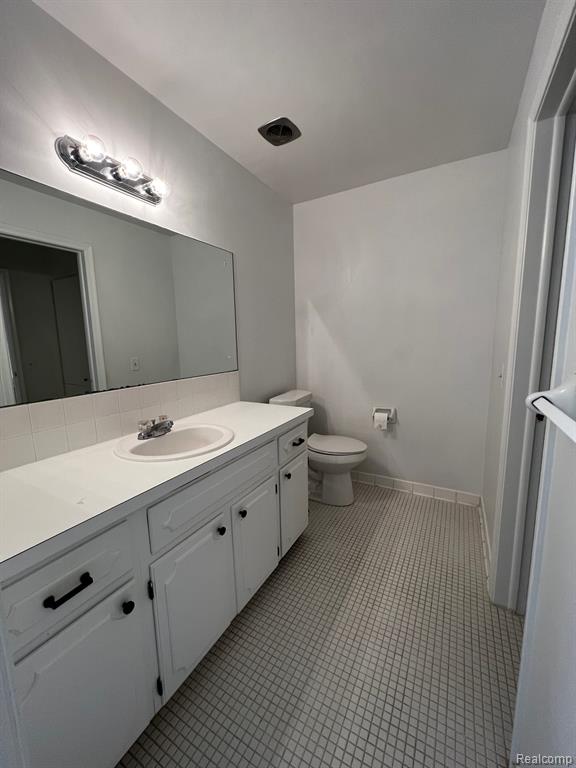 5313 Territorial Road, Unit 206 Grand Blanc, MI 48439 - Photo 8 of 12