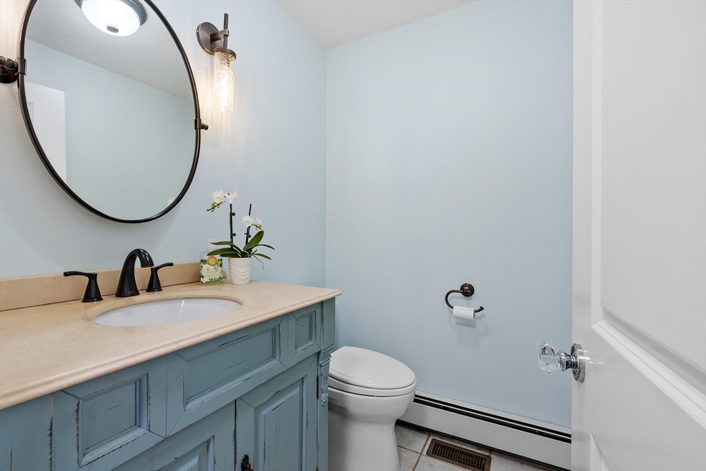 158 Kettle Hole Road Bolton, MA 01740 - Photo 18 of 42