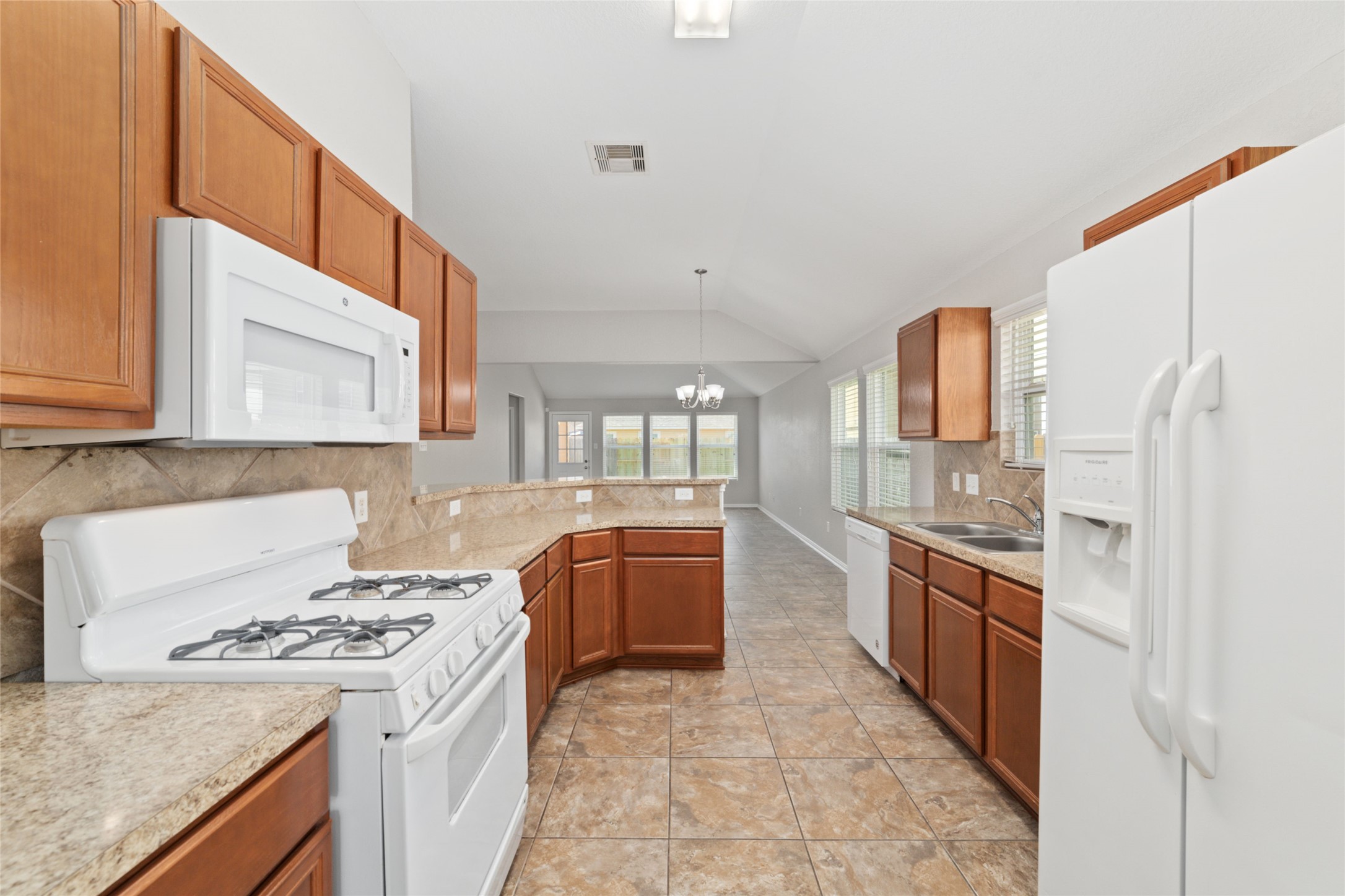 3111 View Valley Trail Katy, TX 77493 - Photo 6 of 14