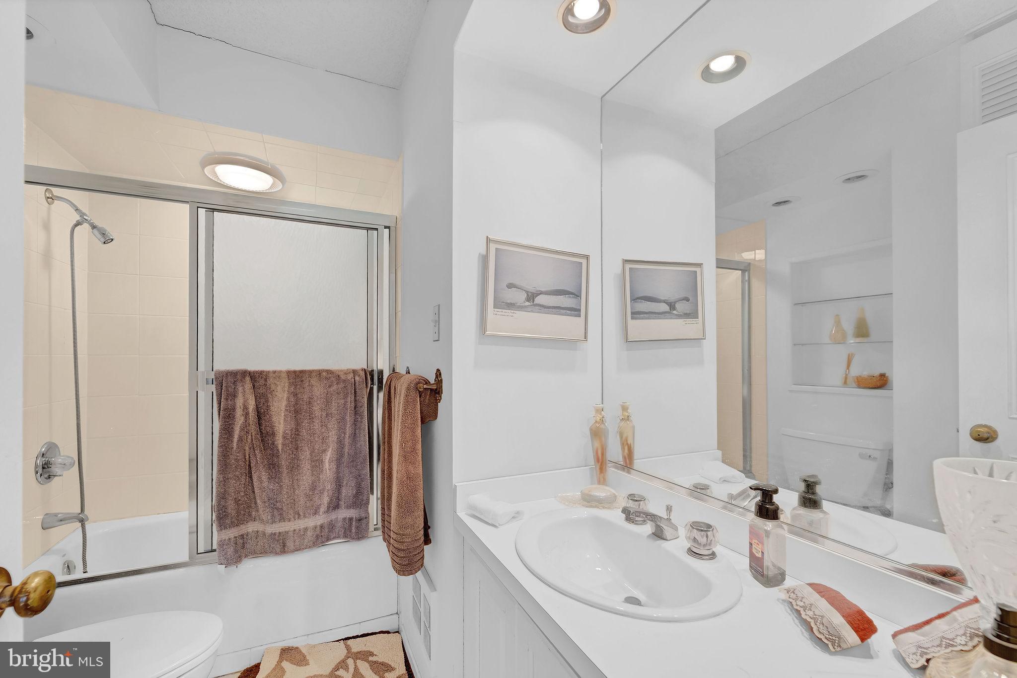 860 Lower Ferry Road, Unit 6M Ewing, NJ 08628 - Photo 20 of 23