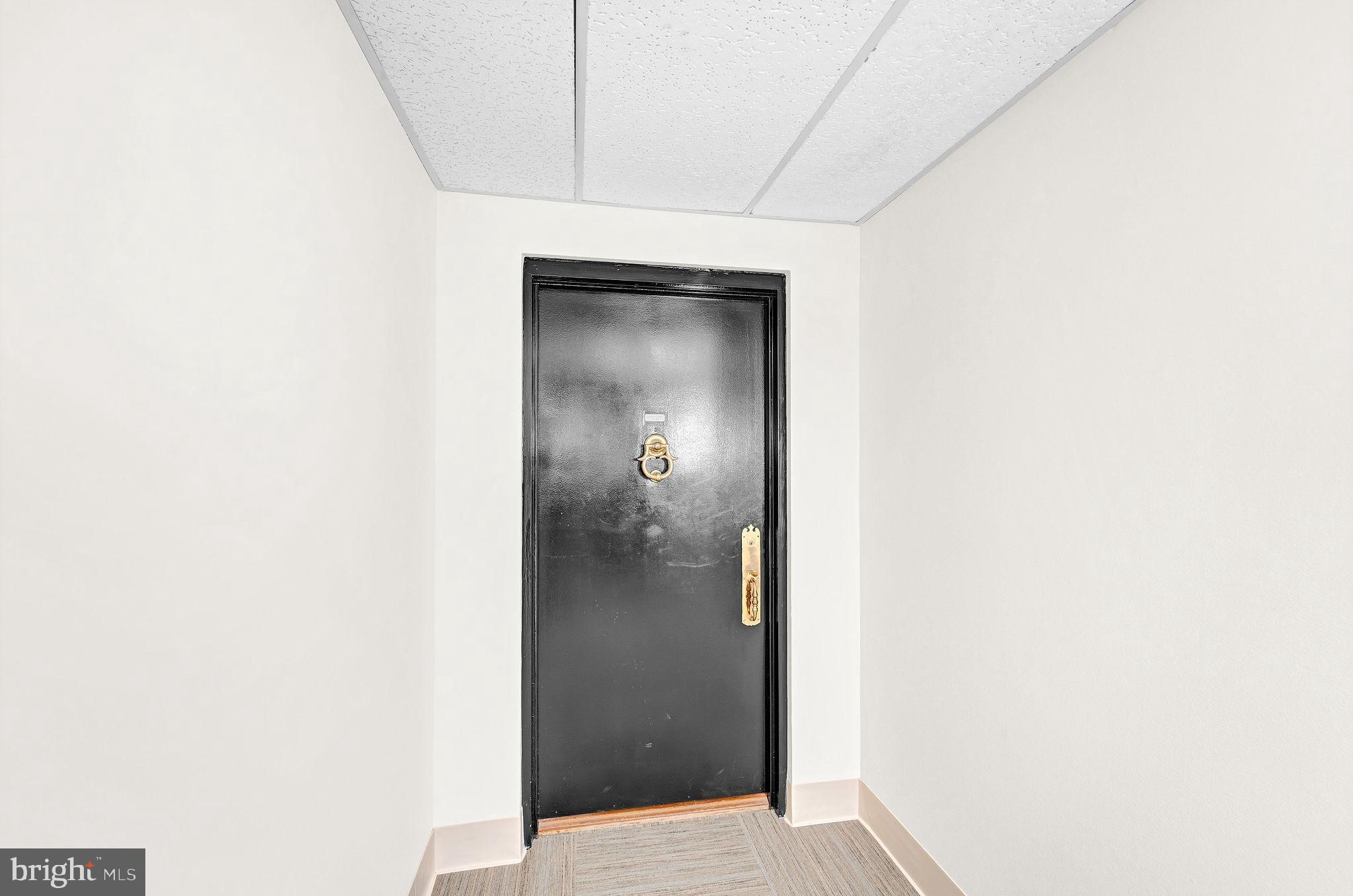 860 Lower Ferry Road, Unit 6M Ewing, NJ 08628 - Photo 6 of 23