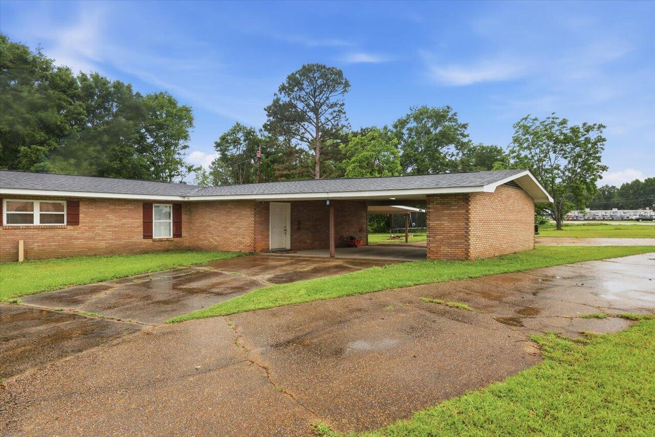 270 Magnolia Drive Raleigh, MS 39153 - Photo 3 of 38 03-270 Magnolia Dr _ Hometoursms.com