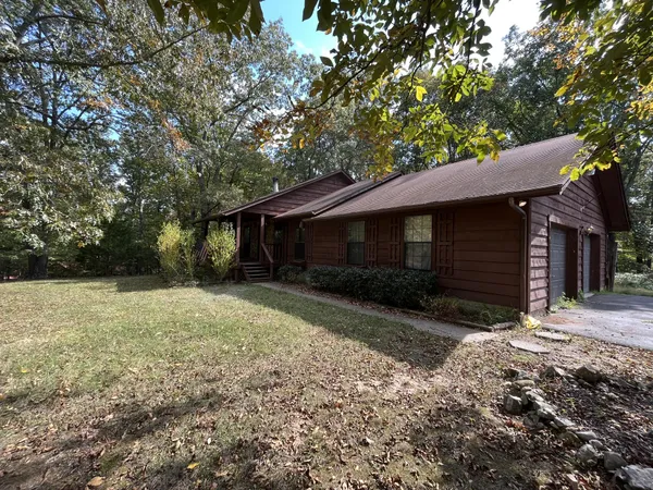 $1,400 | 327 Sandy Kaye Road, Big Rock, TN 37023