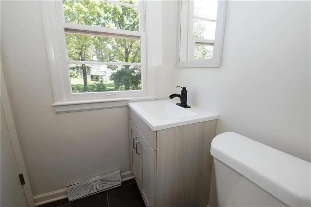 400 East 91st Street Kansas City, MO 64131 - Photo 16 of 26
