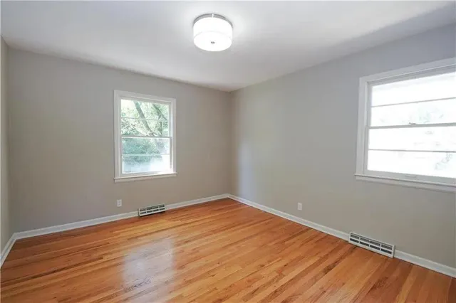 $290,000 | 400 East 91st Street, Kansas City, MO 64131