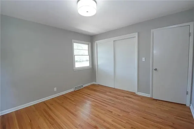 $290,000 | 400 East 91st Street, Kansas City, MO 64131