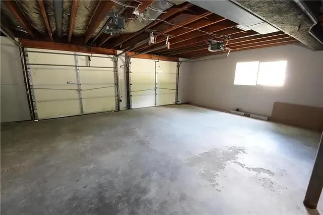 $290,000 | 400 East 91st Street, Kansas City, MO 64131