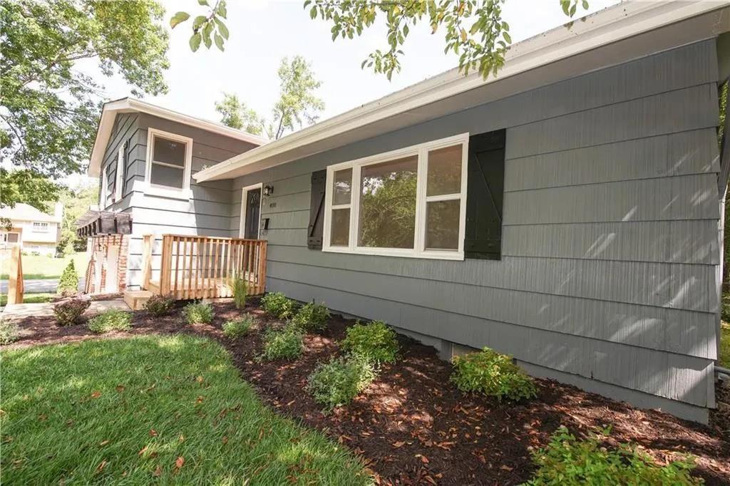 400 East 91st Street Kansas City, MO 64131 - Photo 3 of 26