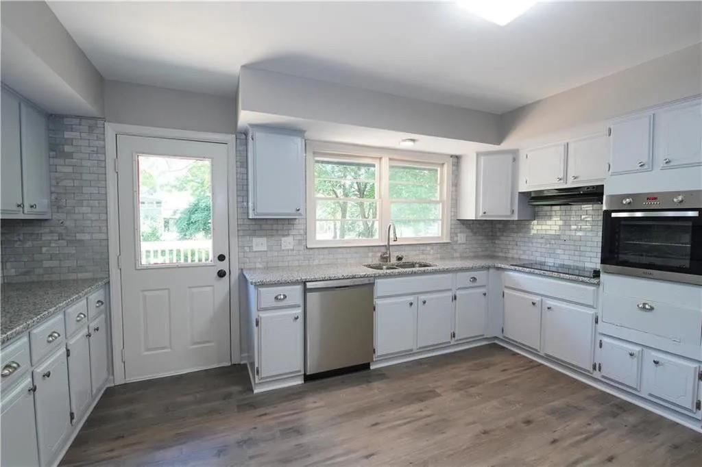 400 East 91st Street Kansas City, MO 64131 - Photo 4 of 26