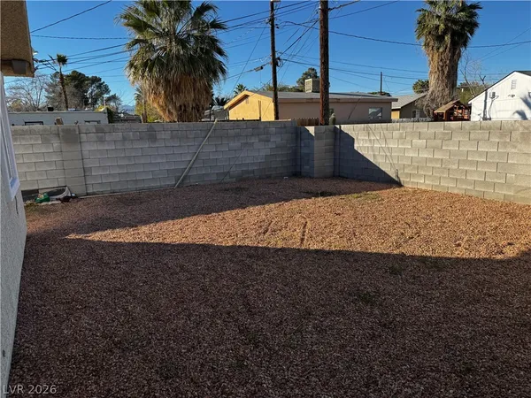 $2,500 | 1017 Norman Avenue, Las Vegas, NV 89104