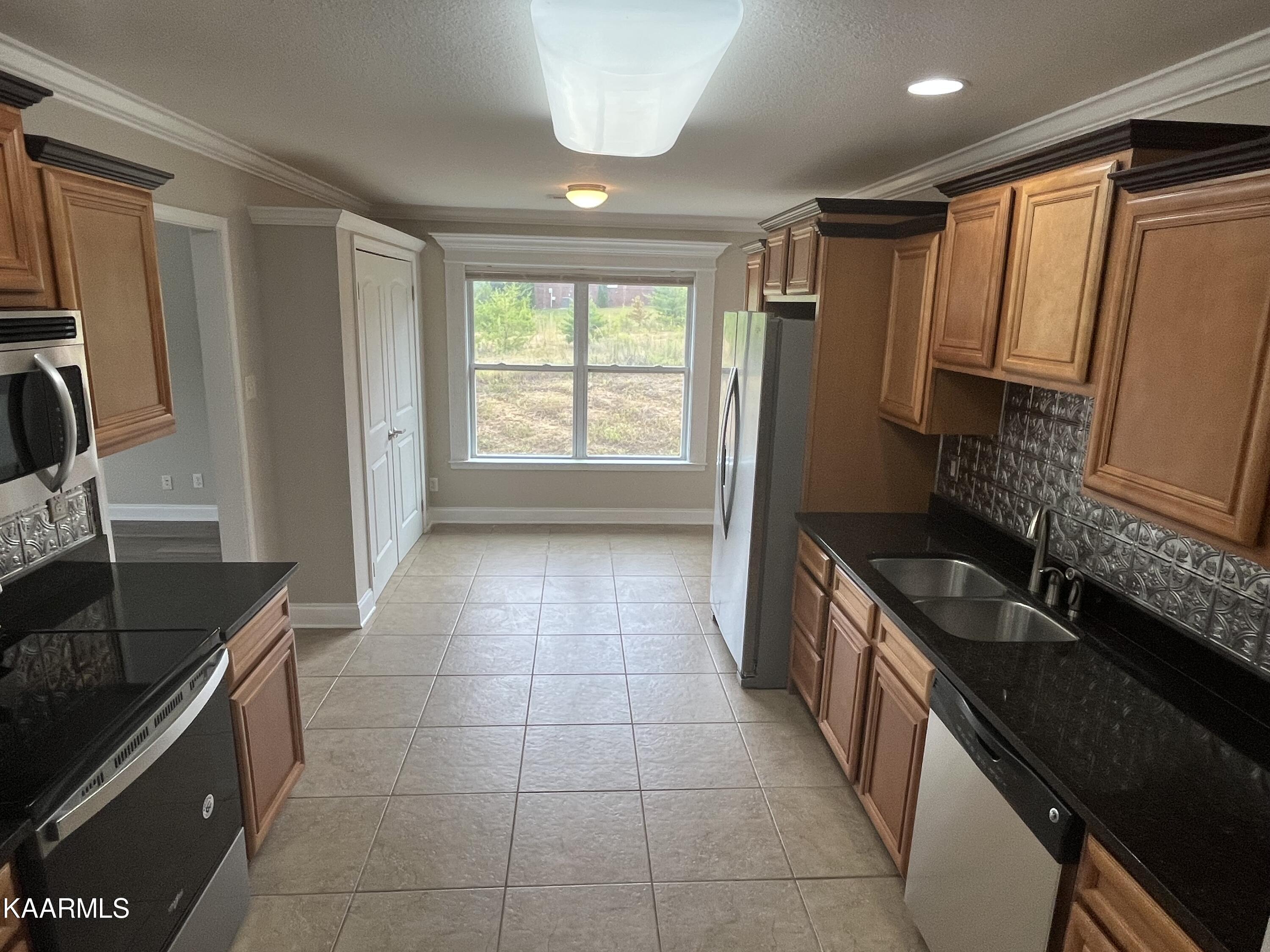1022 Elsborn Ridge Road Maryville, TN 37801 - Photo 8 of 34 8