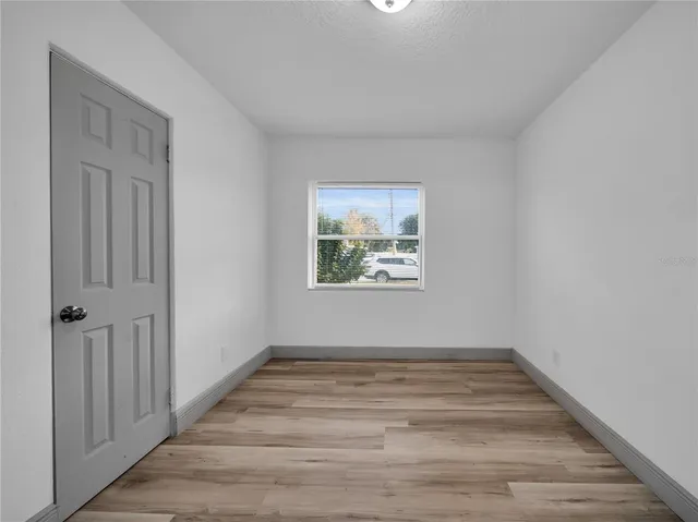 $2,300 | 40 South Linden Drive, Orlando, FL 32807