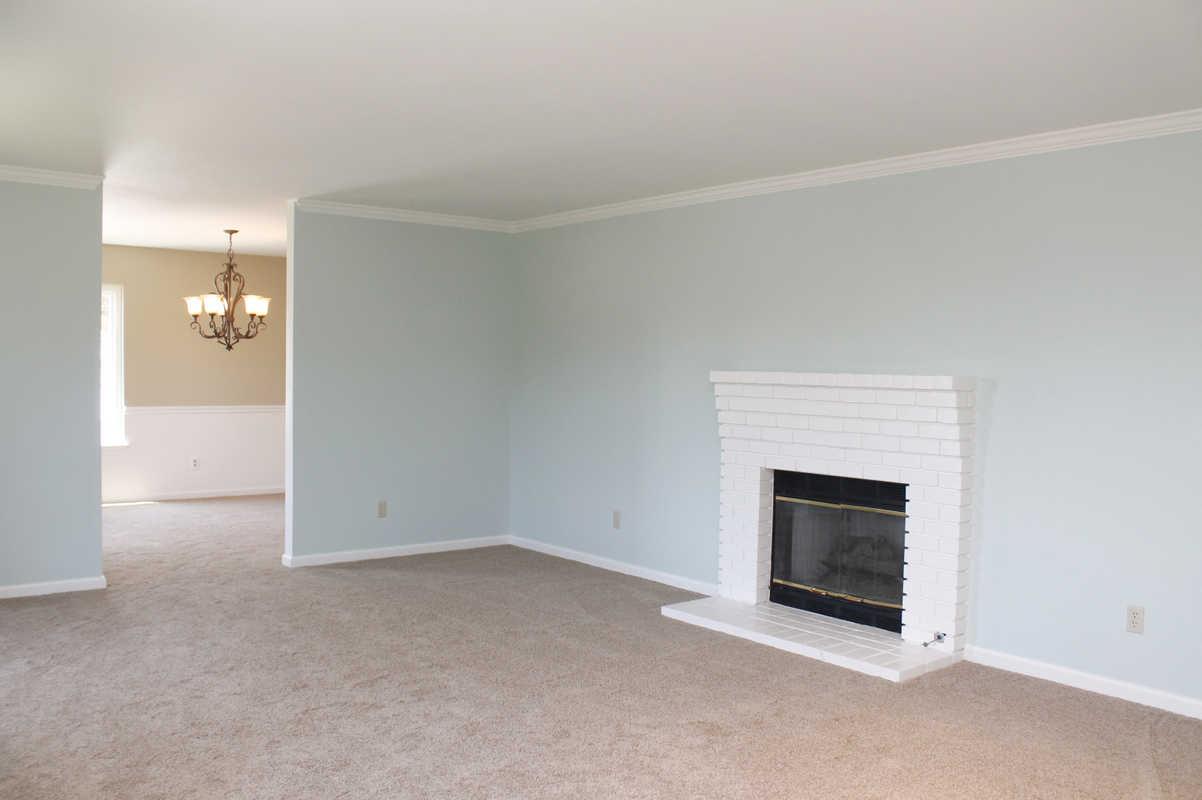 18394 Meadow Ridge Road Salinas, CA 93907 - Photo 3 of 31 Gallery Image 3