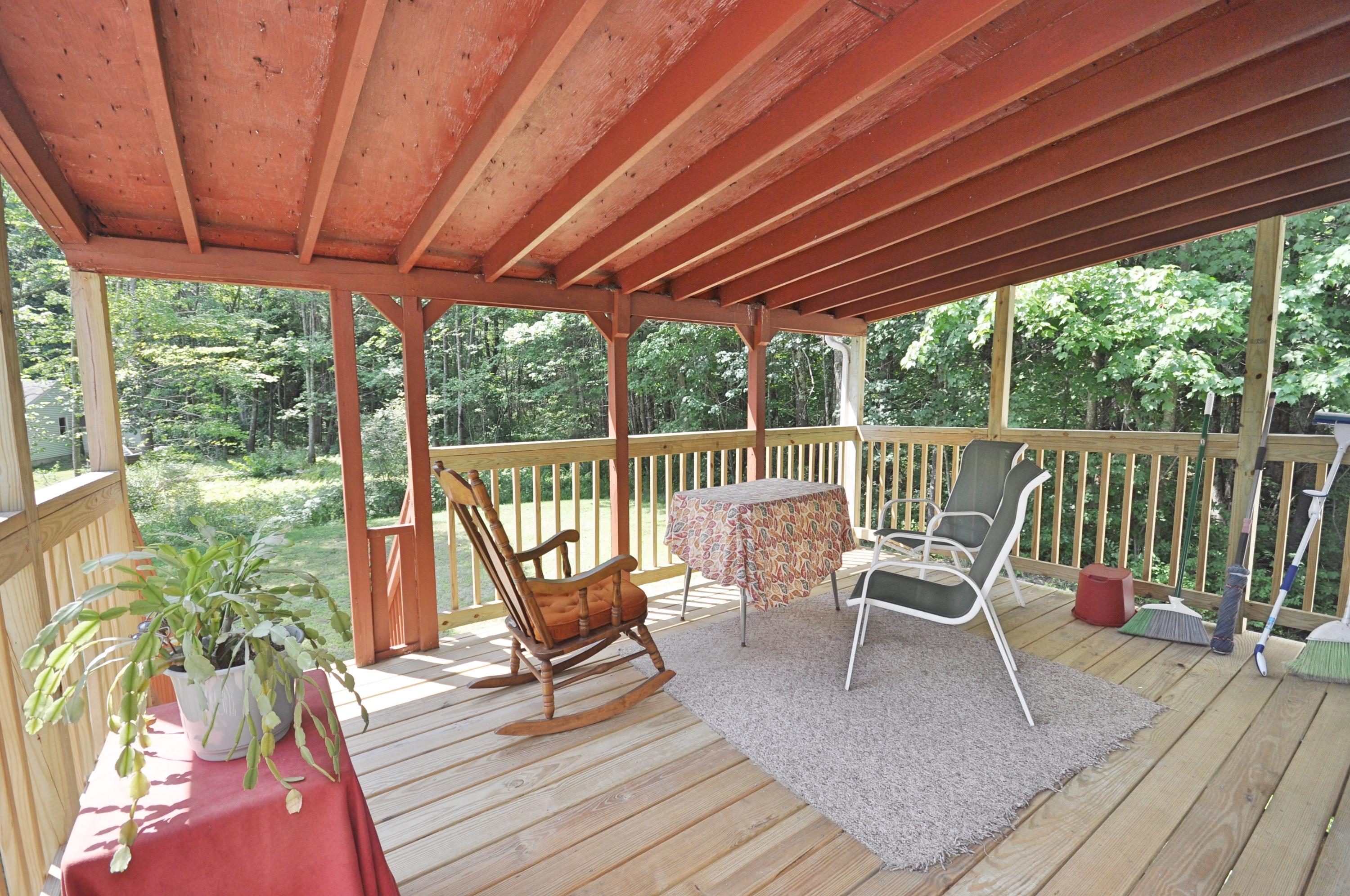 54 Broadturn Road Scarborough, ME 04074 - Photo 16 of 42 ScreenPorch2