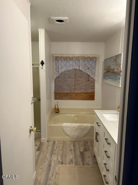 250 East Telegraph Road, Unit 306 Fillmore, CA 93015 - Photo 43 of 54 Primary Bath-2