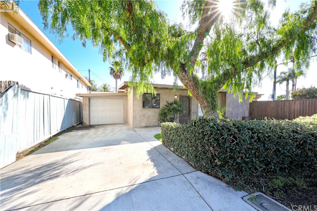 145 Avenida Mateo San Clemente, CA 92672 - Photo 2 of 10 a view of a backyard