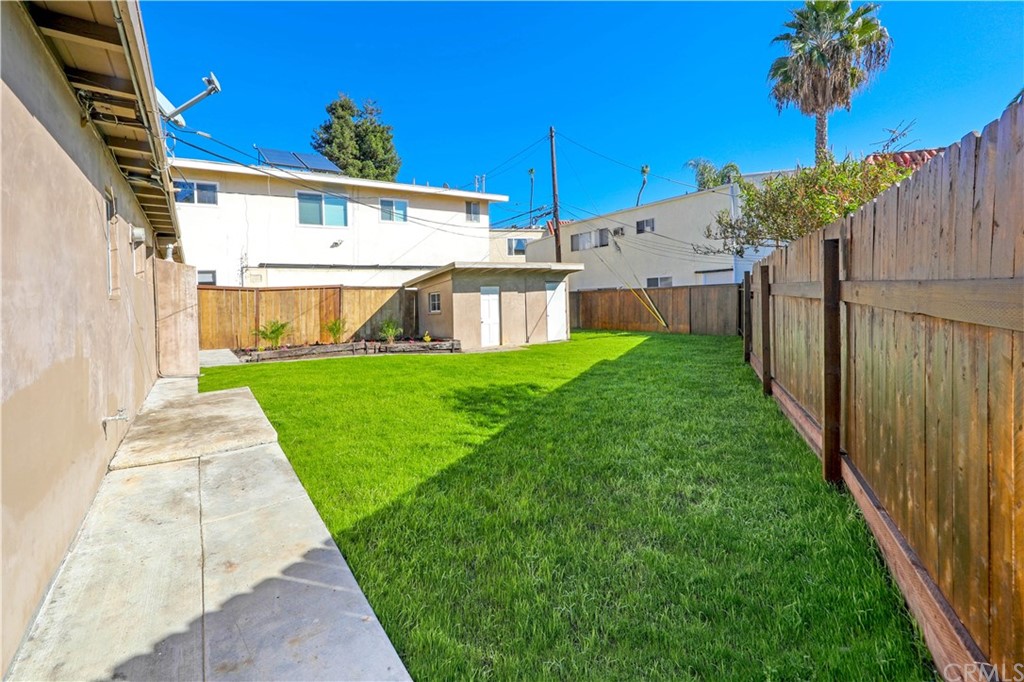 145 Avenida Mateo San Clemente, CA 92672 - Photo 10 of 10 a view of a back yard of the house