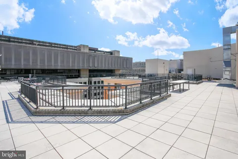 $725,000 | 915 E Street Northwest, Unit 1105, Washington, DC 20004
