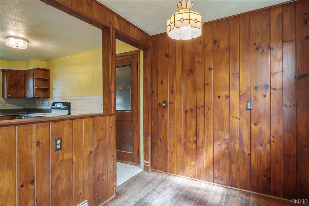 12 Gettman Drive Lysander, NY 13027 - Photo 12 of 29 Nice open flow between the DR & Kitchen