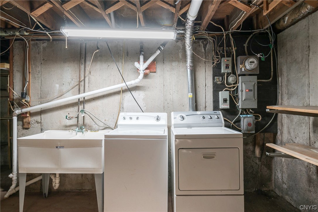 12 Gettman Drive Lysander, NY 13027 - Photo 29 of 29 Washer & Dryer convey