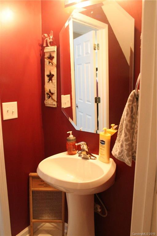 9 Riverside Street Lowell, NC 28098 - Photo 8 of 20 Gallery Image 8