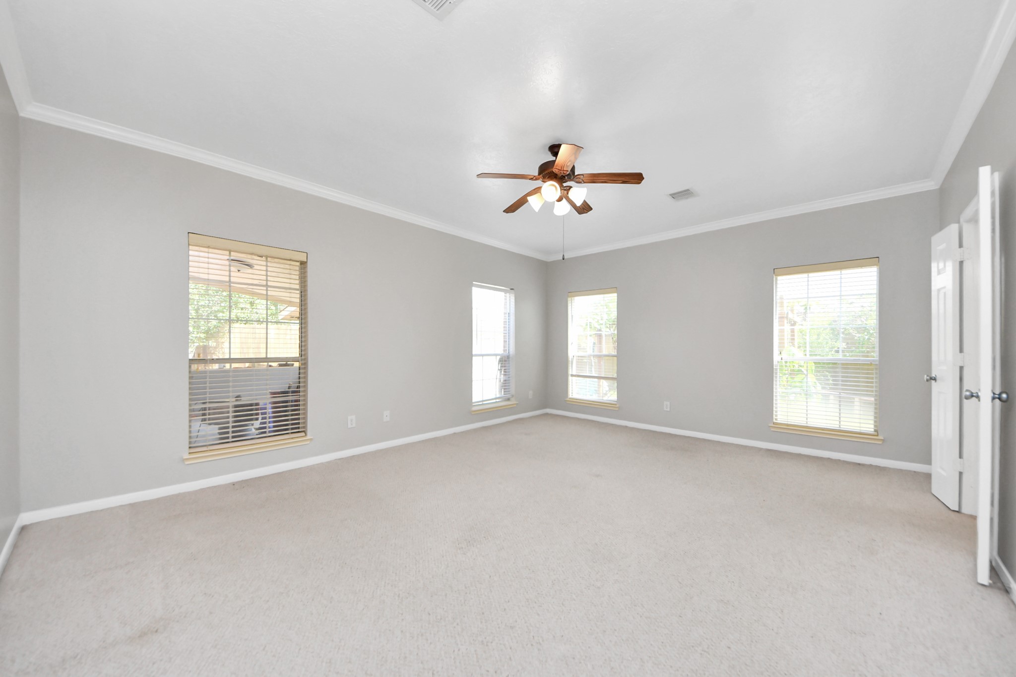 6803 Chapelfield Lane Houston, TX 77049 - Photo 34 of 50 a view of an empty room with a window