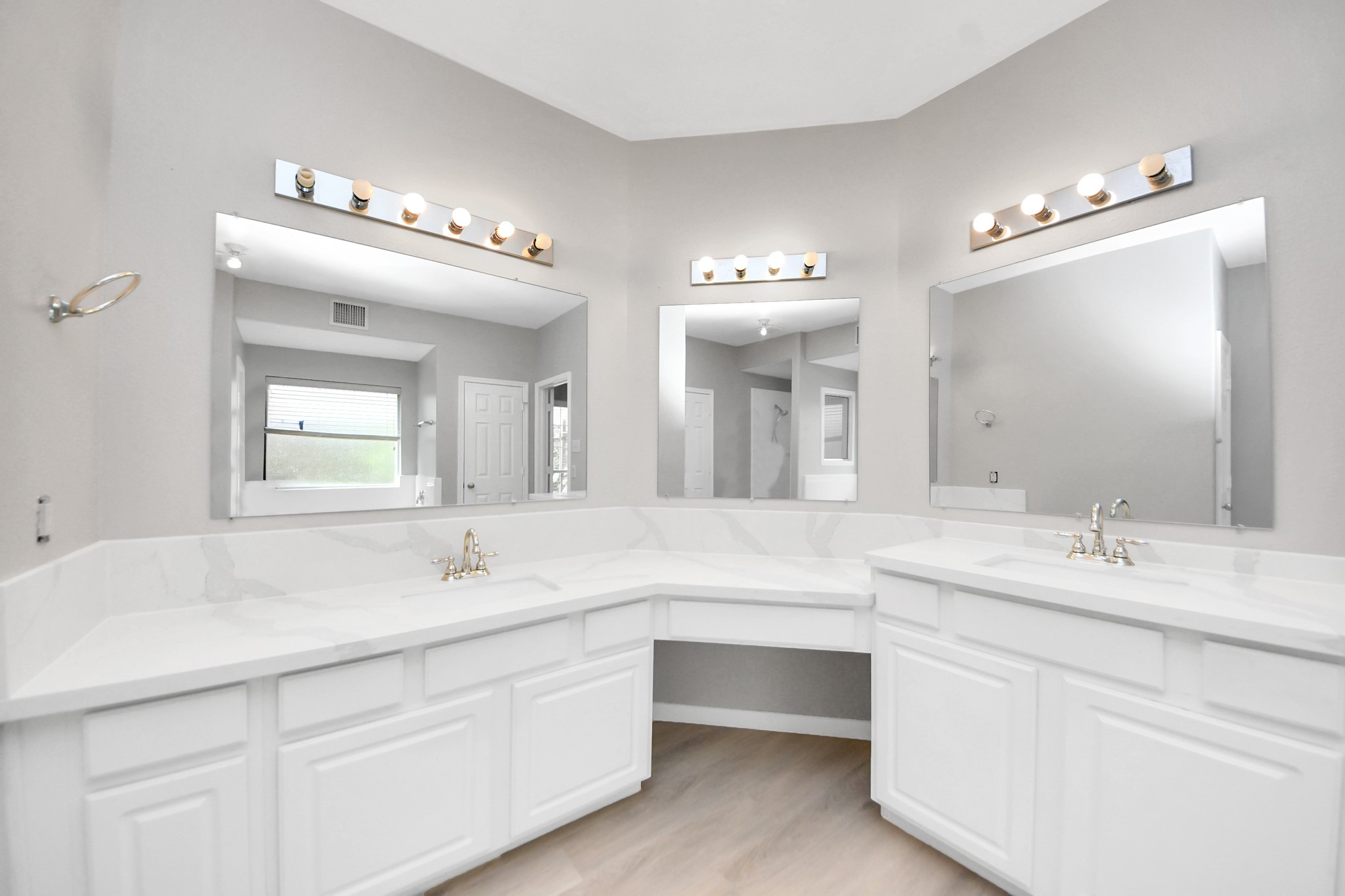 6803 Chapelfield Lane Houston, TX 77049 - Photo 36 of 50