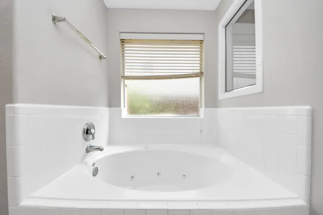 $479,000 | 6803 Chapelfield Lane, Houston, TX 77049