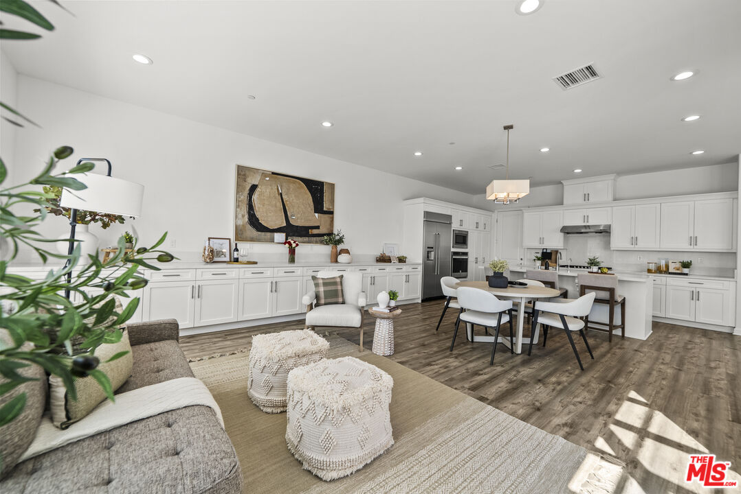 20736 Spruce Circle Porter Ranch, CA 91326 - Photo 20 of 50