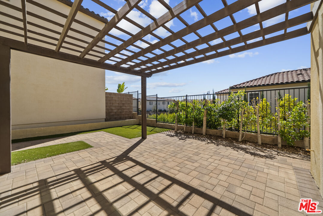 20736 Spruce Circle Porter Ranch, CA 91326 - Photo 21 of 50