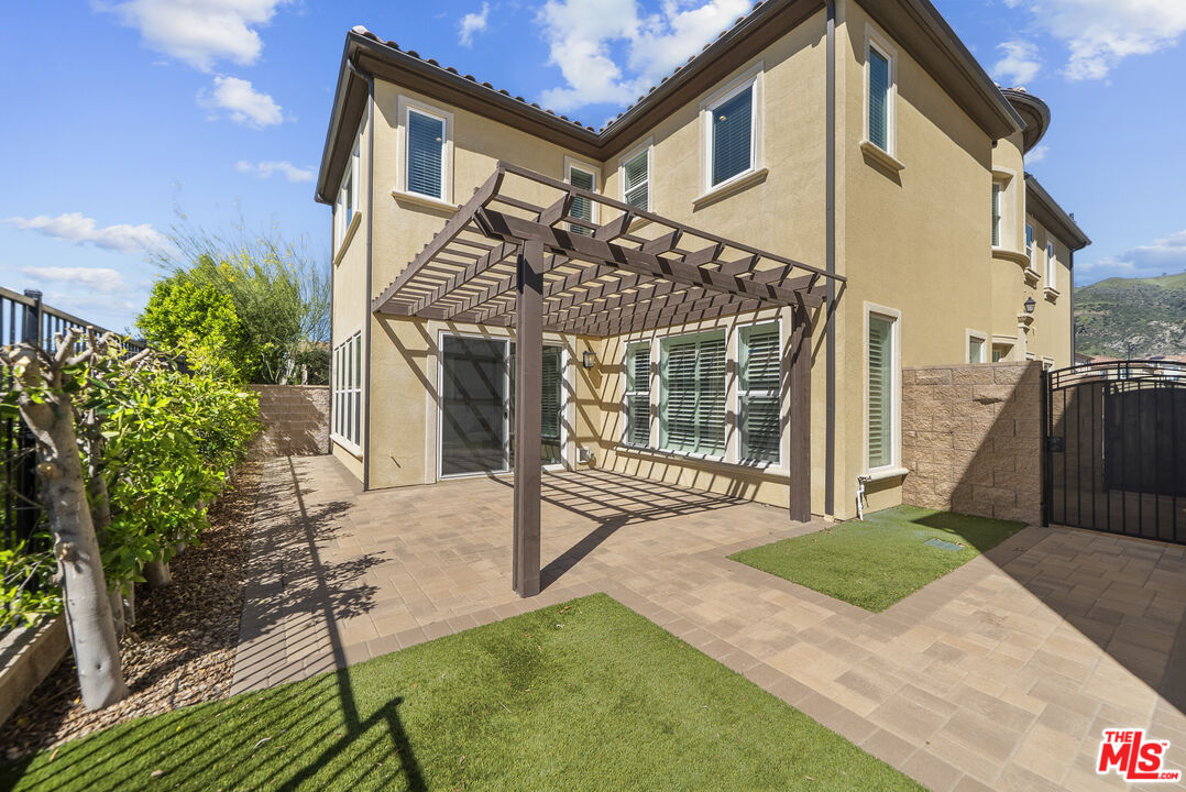 20736 Spruce Circle Porter Ranch, CA 91326 - Photo 24 of 50