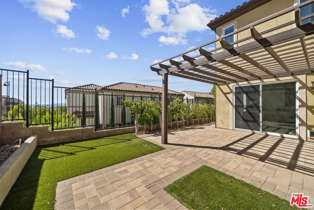 20736 Spruce Circle Porter Ranch, CA 91326 - Photo 25 of 50