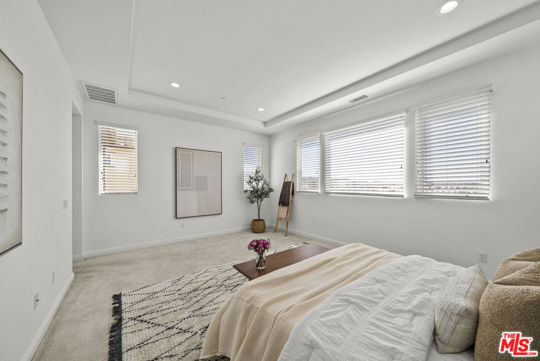 20736 Spruce Circle Porter Ranch, CA 91326 - Photo 31 of 50