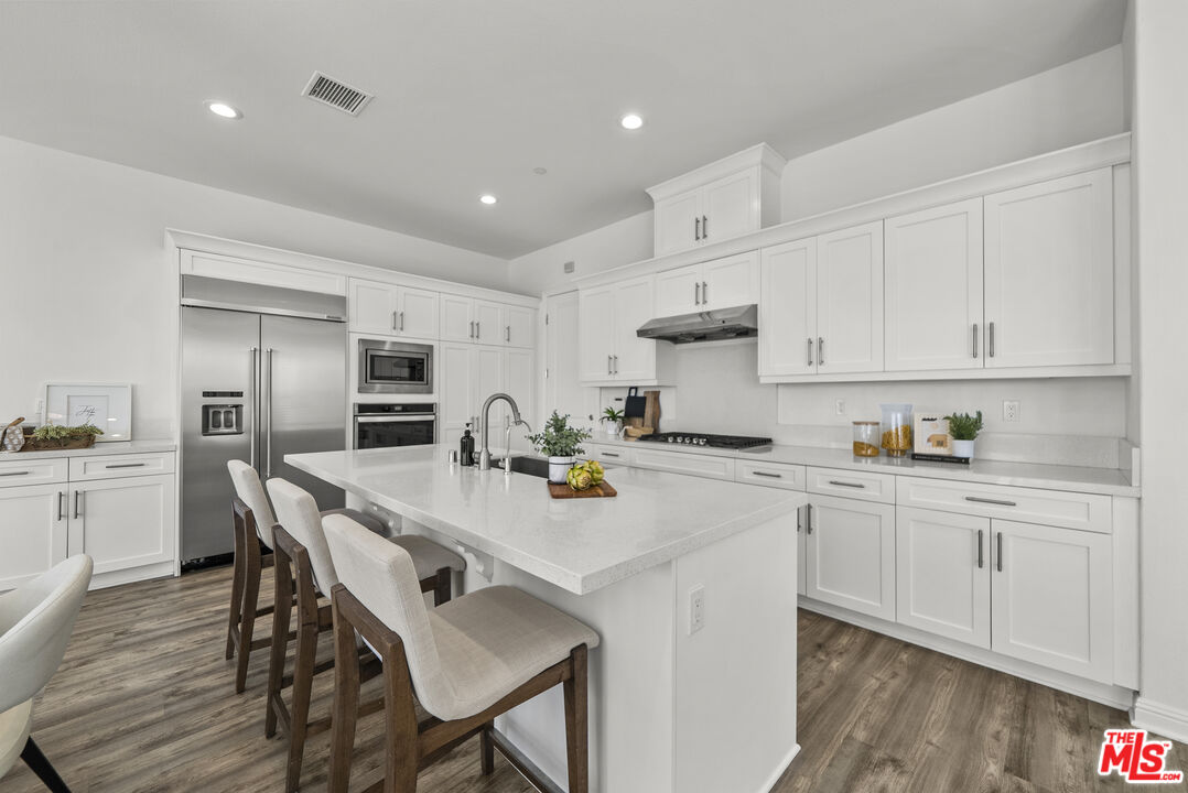 20736 Spruce Circle Porter Ranch, CA 91326 - Photo 8 of 50