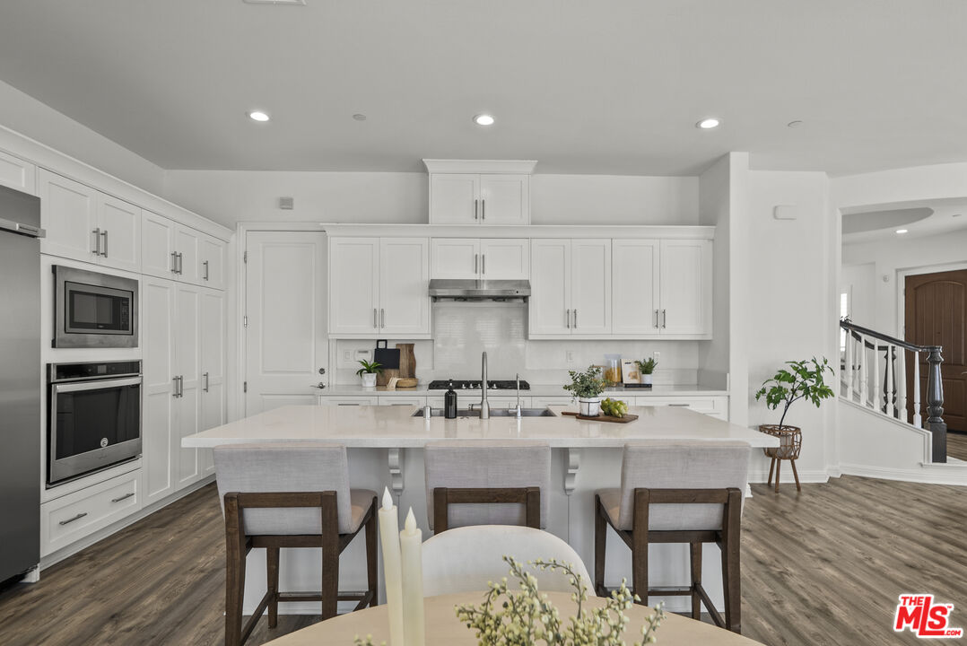 20736 Spruce Circle Porter Ranch, CA 91326 - Photo 10 of 50