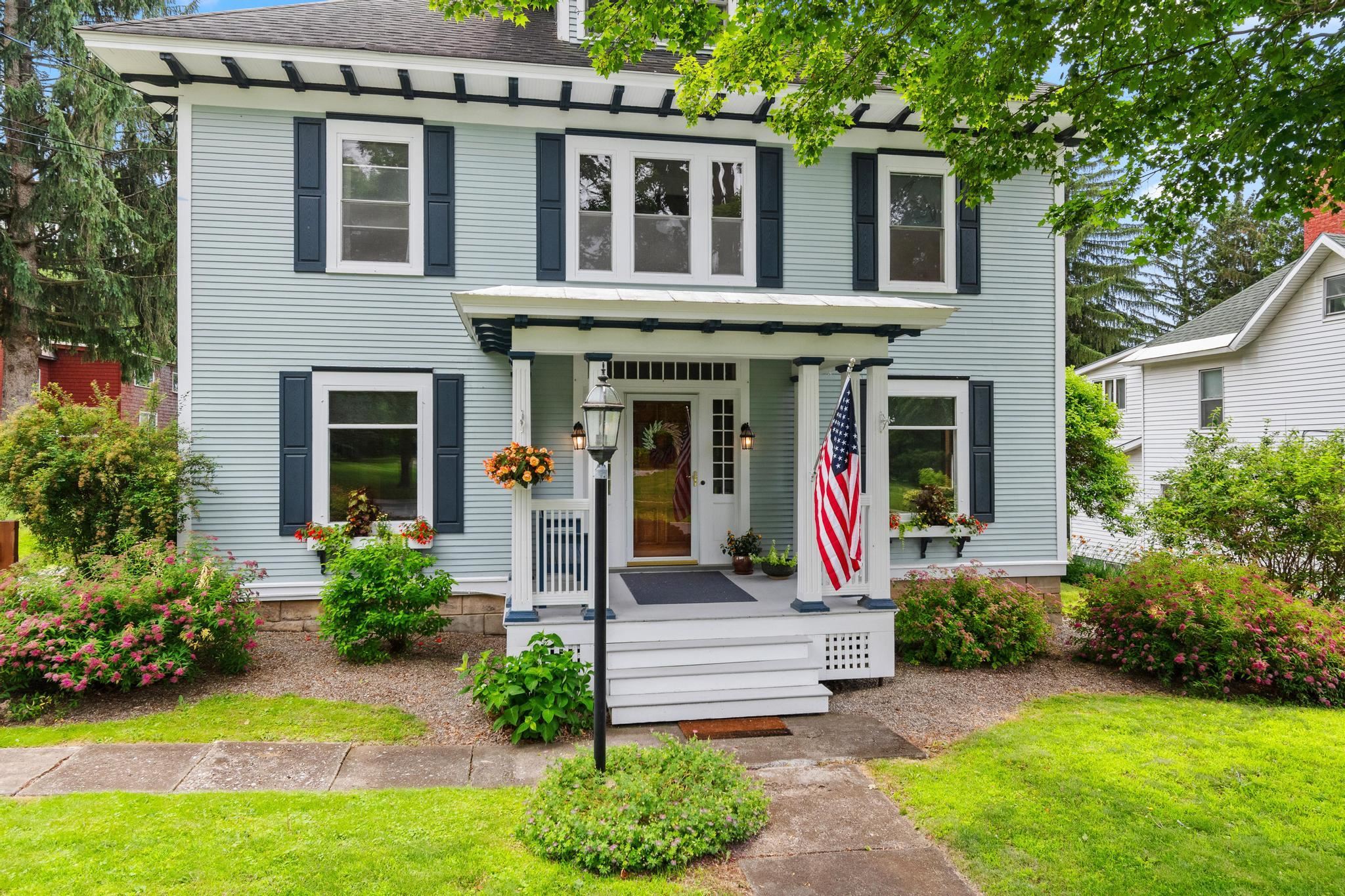 92 Bank Street St. Albans, VT 05478 - Photo 3 of 60