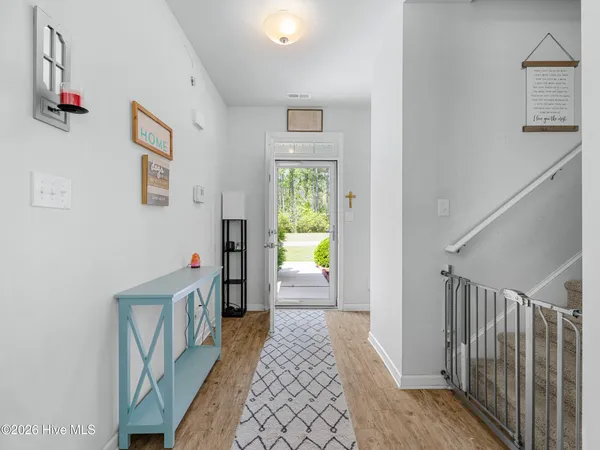 $2,250 | 206 J J Belton Court, Sneads Ferry, NC 28460